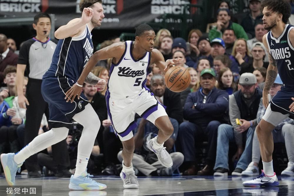 现出超乎寻 现出超乎寻