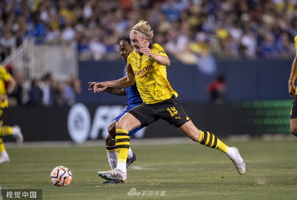 容不迫的姿 容不迫的姿