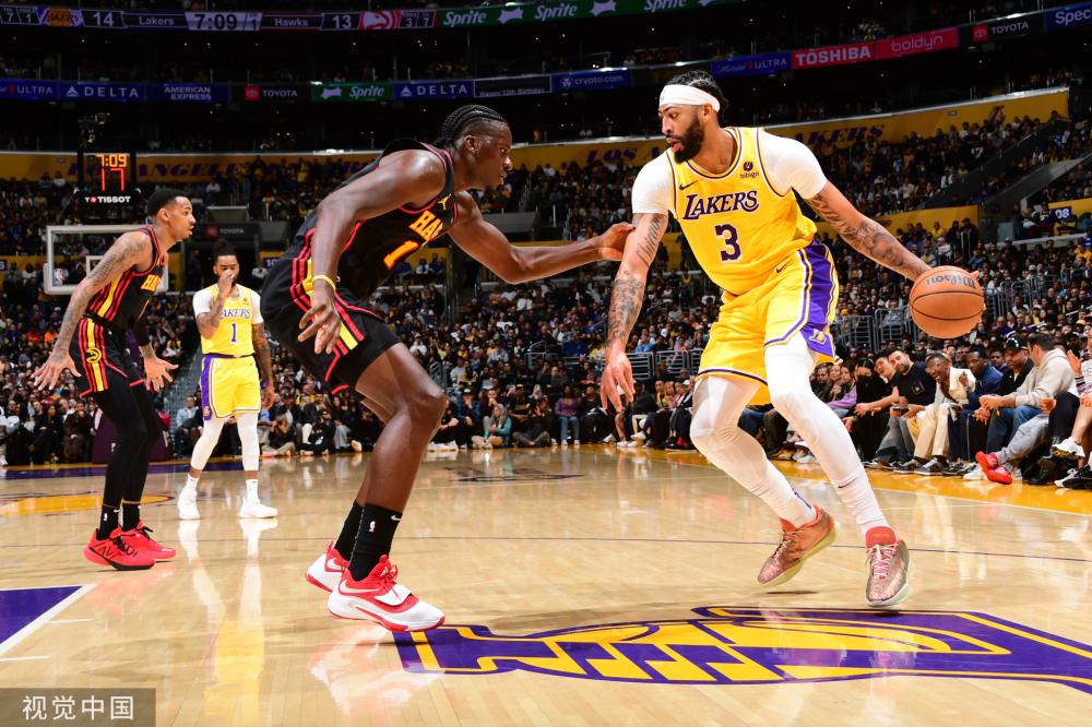 台上引发 台上引发