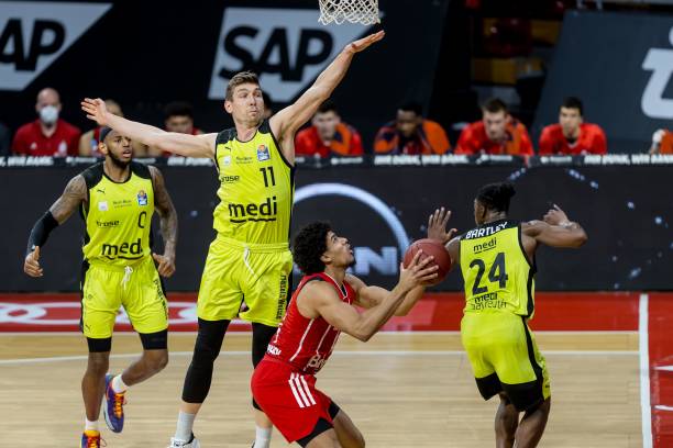 赛场成绩却 赛场成绩却