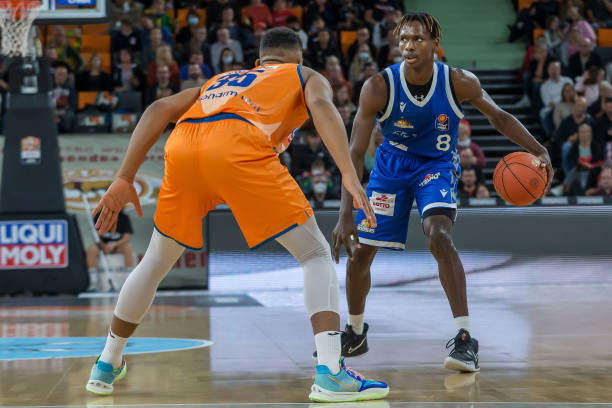 依然是少见 依然是少见